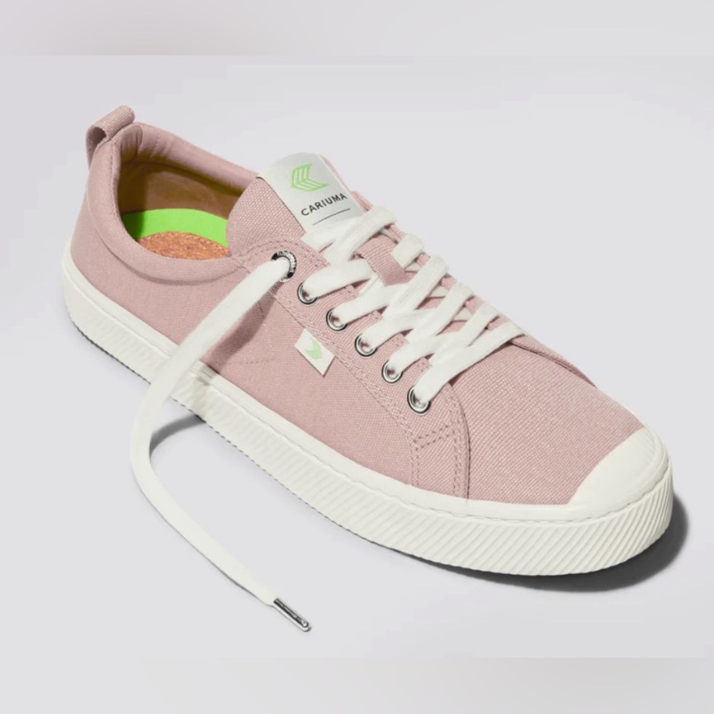 Cariuma OCA Low Rise Rose Canvas Sneakers NWT